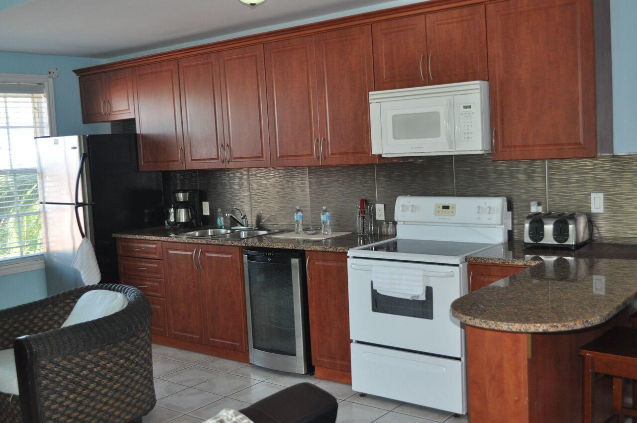 Queen Angel Resort Apartment Providenciales Esterno foto